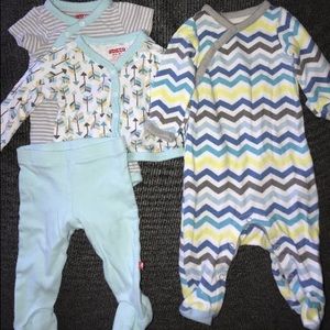 SkipHop Baby Sleepwear set